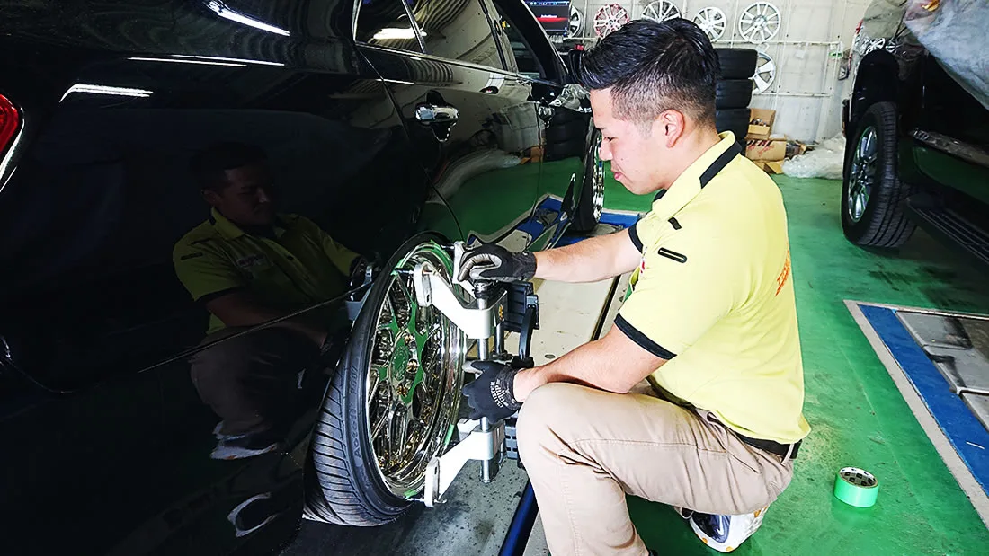 アライメント調整 アタッチメントの取付