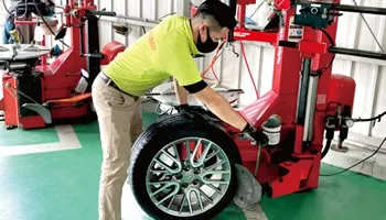 ピットサービス